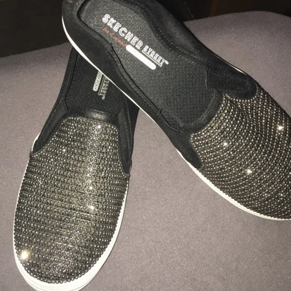 Sketchers Sparkles dancer slip on shoe